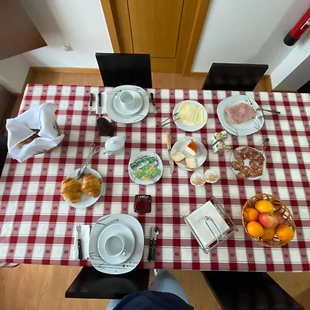 Casa Do Ti Latoeiro Otel *