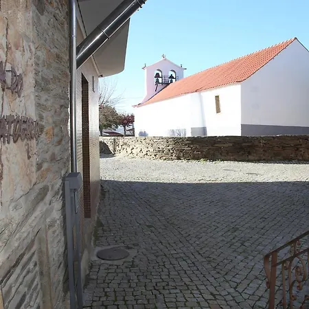 Casa Do Ti Latoeiro Otel *