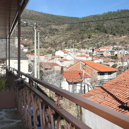 Hotell Casa Do Ti Latoeiro *